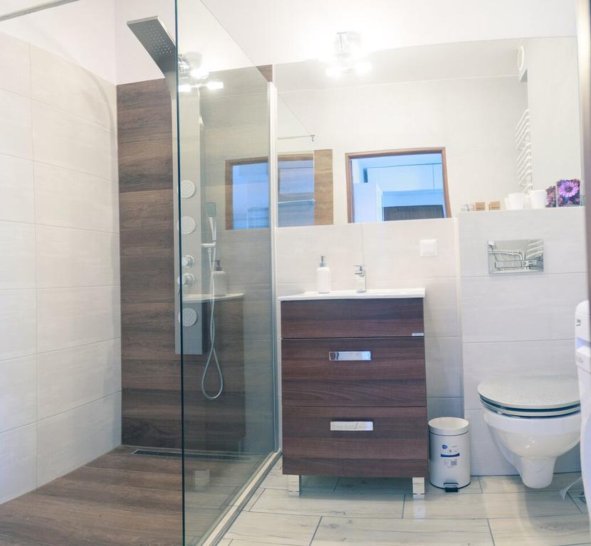 Apartament Zeus Zielona Gora  Bagian luar foto